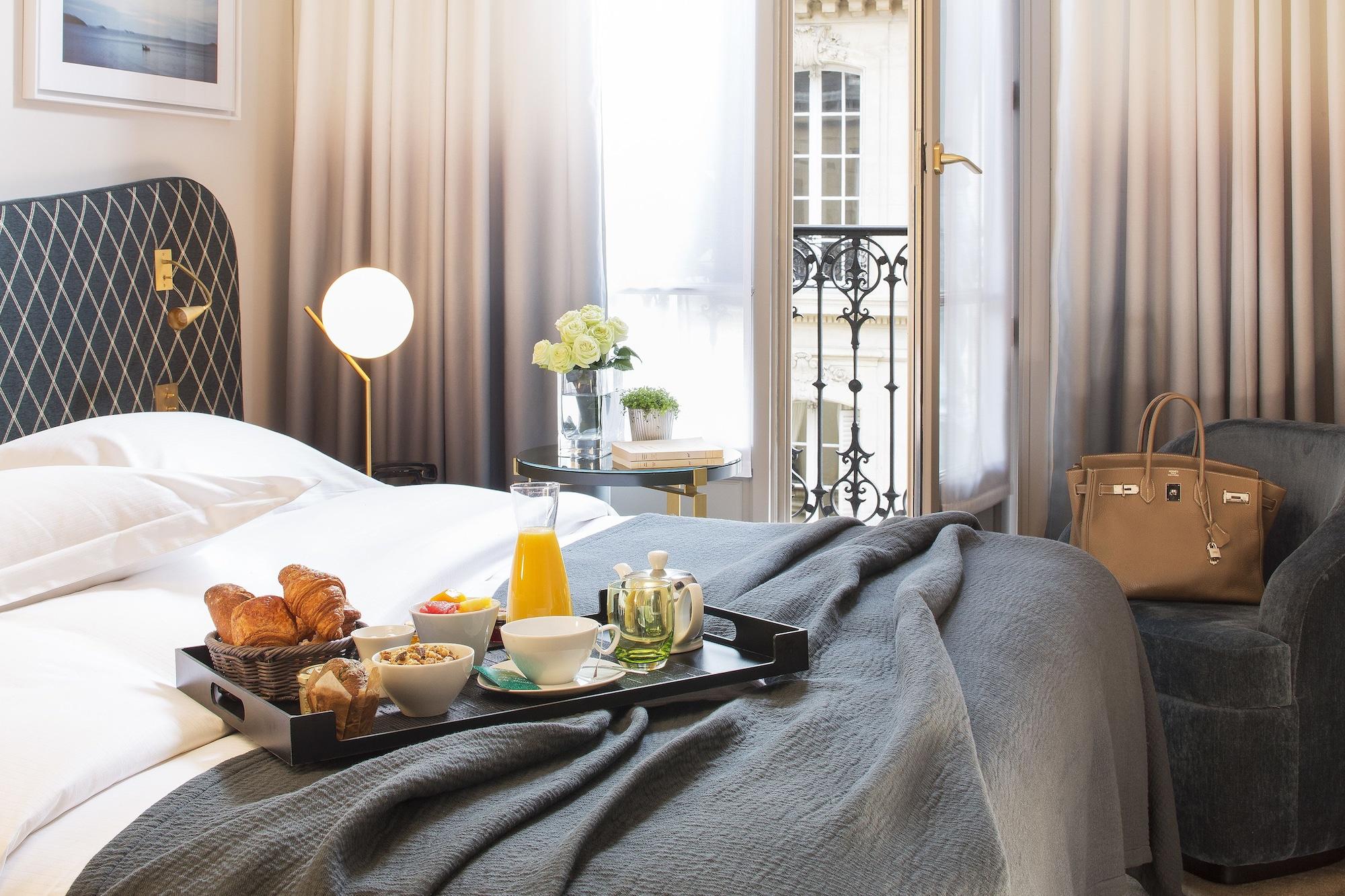 Hotel Le Marianne Paris Exterior photo