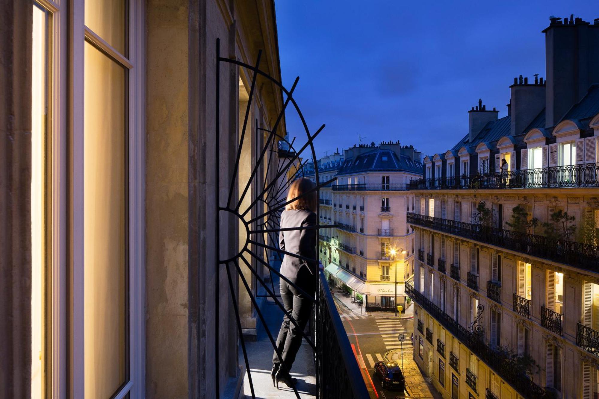 Hotel Le Marianne Paris Exterior photo