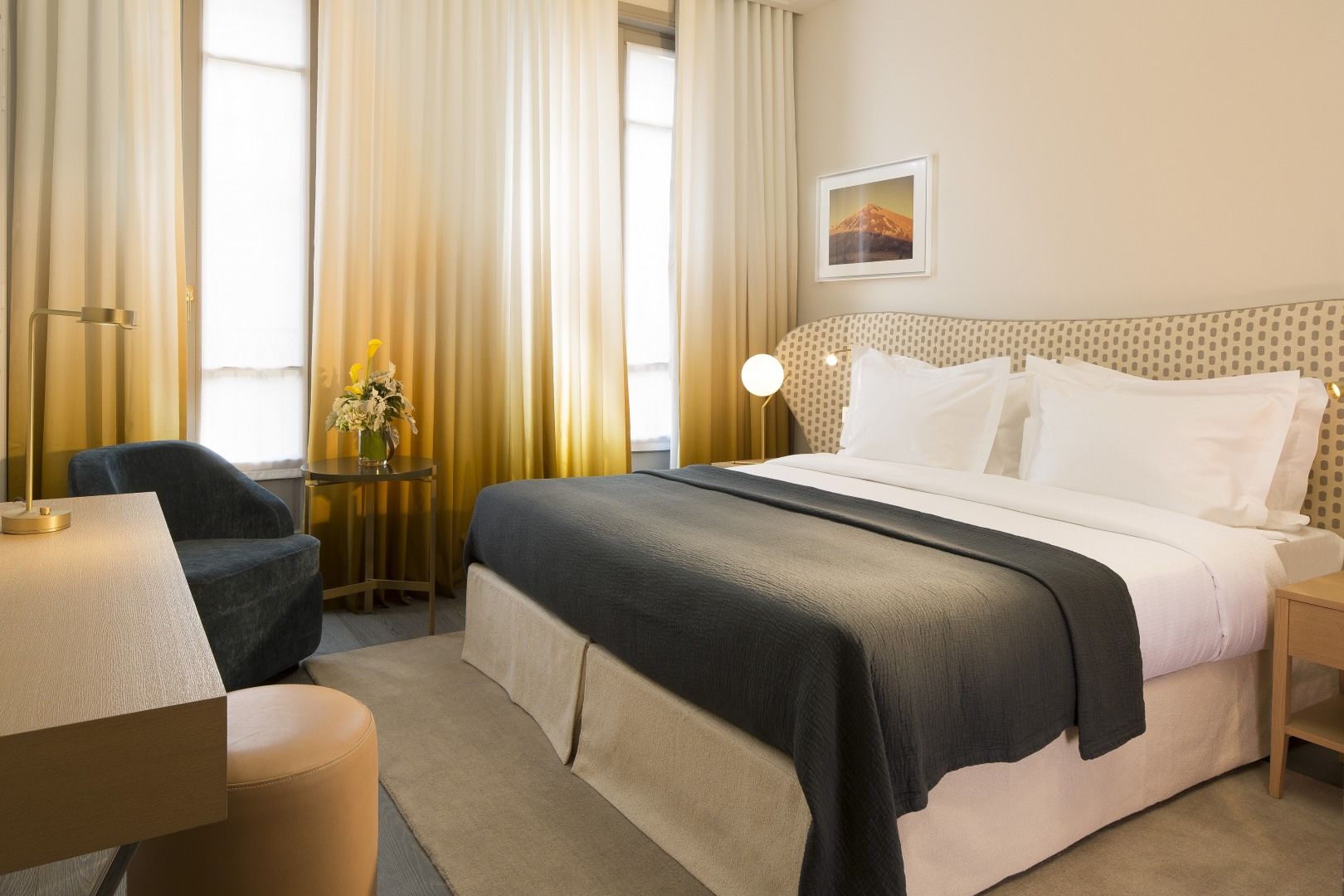 Hotel Le Marianne Paris Exterior photo